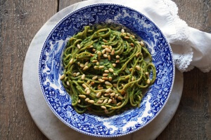 spaghetti avocado pesto